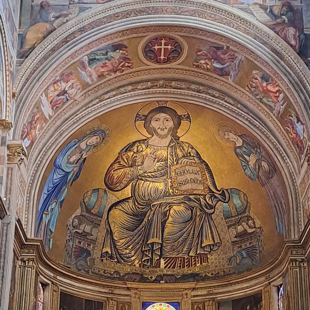 cristo in trono tra la vergine e san giovanni mosaico absidale duomo di pisa